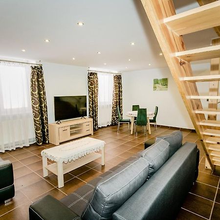 דירות סטאלובה וולה Apartament Stalowa מראה חיצוני תמונה