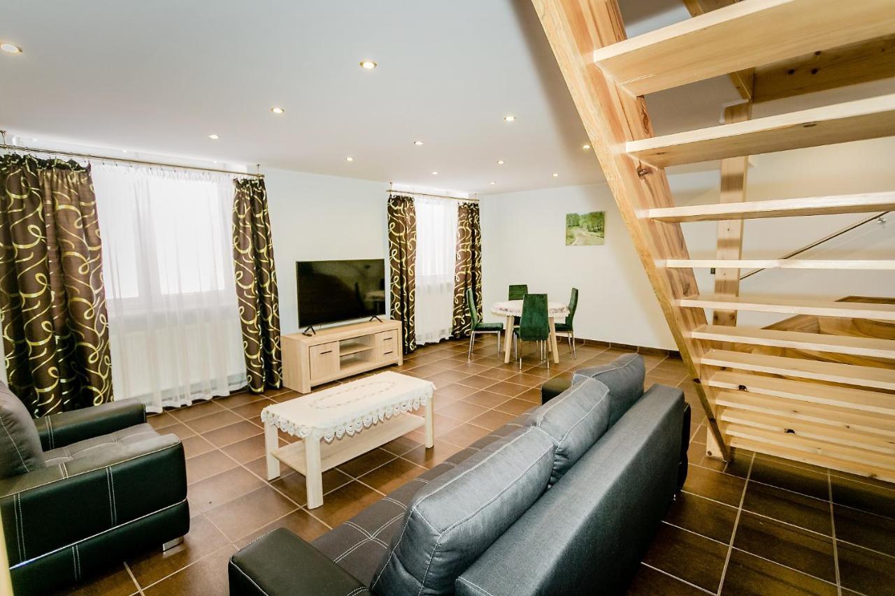 דירות סטאלובה וולה Apartament Stalowa מראה חיצוני תמונה