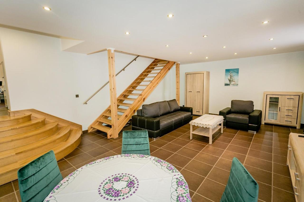 דירות סטאלובה וולה Apartament Stalowa מראה חיצוני תמונה
